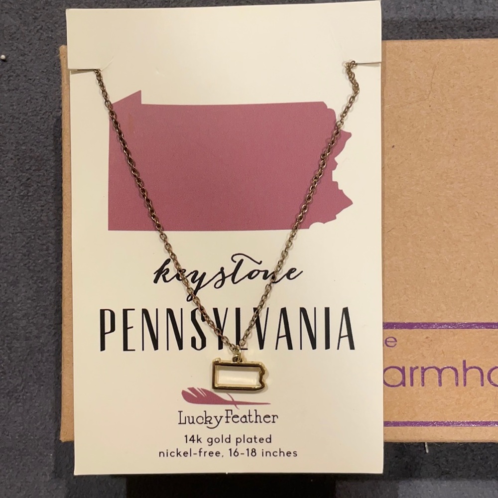 NWT gold Pennsylvania necklace